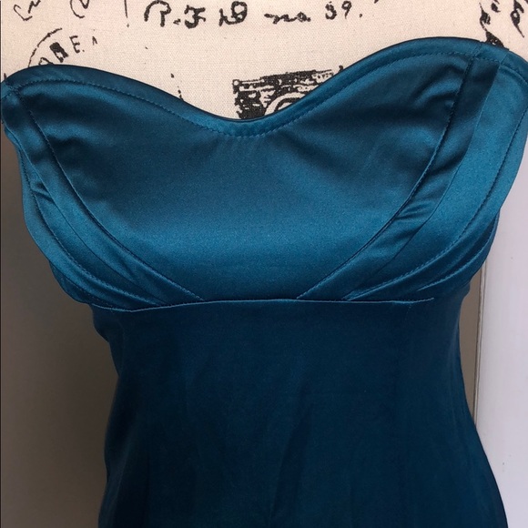 Beautiful turquoise dress - Picture 2 of 3